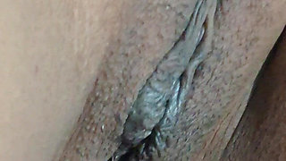 Indiandesi Assam Girl Show Hairy Pussy