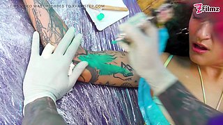 Alt Girl Anal Fucked During Tattoo Session - Sloppy BJ & Squirt