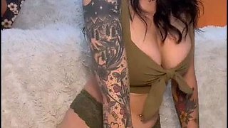 Fingering all my holes