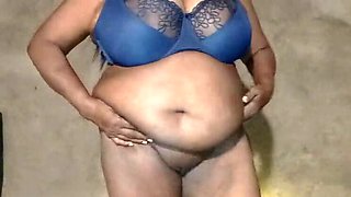 RealBbwmandy Indian Bhabhi Solo Fingering Fun - Desi BBW Homemade