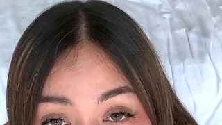 Webcam fun mature brunette with toys cum on cam