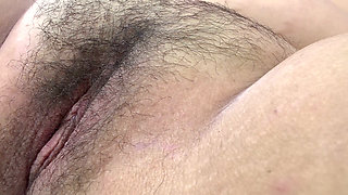 Hot mom masturbates her hairy pussy delicious