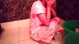 Desi stepsister gets down and dirty in the village