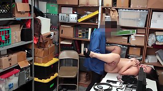 Lusty Tommy ravages curvaceous Luna in a steamy office tryst