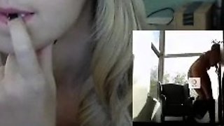 Pissing masturbating babe solo toy play