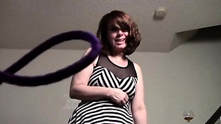 Cumshot amateur MILF suck and jerks dude in the bedroom