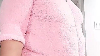 Red Thunder Thighz Takes BBC up Her Ass