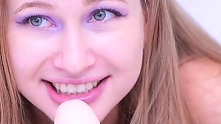 Sexy Sucking While Looking at the Camera