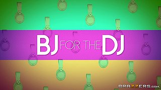 Bj For The Dj With Jessy Jones, Sarah Banks - Brazzers