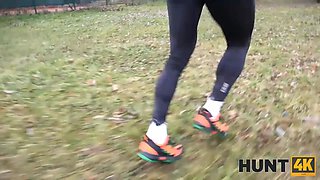Hunt4k. woman doesnt sense innocent to be penetrated in front of hubby