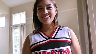 Teen brunette toys pussy and sucks dick in bath