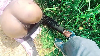 Desi Bhabhi was fucked in the fields