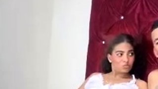 Amateur Foot Fetish Girlfriend Sucks and gives a Footjob