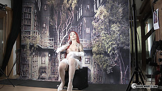 Anne Wild - 409 - Photoshoot Backstage