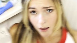 Cheerleader wants a quickie before the Halloween party