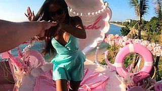 Big butt Thai girlfriend hardcore anal