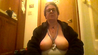 Huge Natuarl Ta Tas and Tight Pussy in Your Face Cum