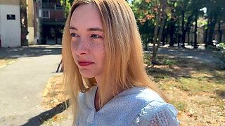 I met a cute student on the street and fucked her on the same day!