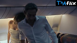 Ulyana Pylaeva Lingerie Sequence in Seks. Do I Posle