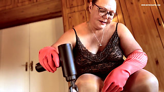 Dominatrix Mistress April, anal fuck slave
