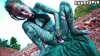 I Masturbate Outside My Anal Hole with Dildo Until I Need to Pee