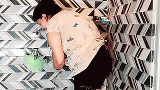 Puja Bhabhi Bathroom