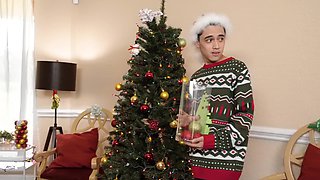 Hot MILF and teen hot lesbian sex