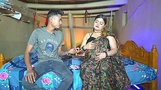 Indian Village Bhabhi Get Fucked in Her Tight Pussy by Loan Manager During Day Time
