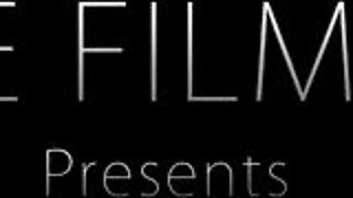 Soddening Moist - S21:E26 - Elsa Jean