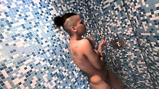 UNDERWATER IN THE SWIMMING POOL RISKY PUBLIC FUCK-FEST