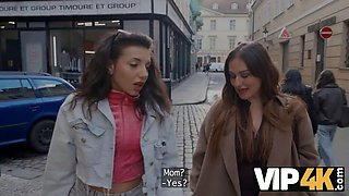 VIP4K. Renaissance Woman
