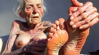 Granny Foot Oil Play - Self Massage Makes Her Horny and Dripping
