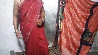 Red Sari Wali Bhabhi Ko Bur Me Ungli Kar Diya
