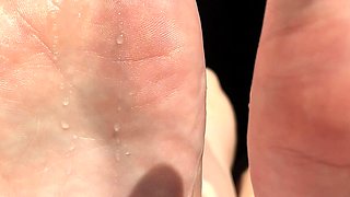 Close up amateur masturbating solo