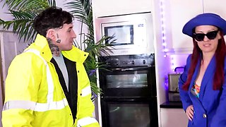 MilfAf Redhead Firegirl Negotiates Kitchen Reno with Hardco