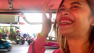 Innocent Thai teen amateur fuck on video