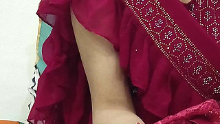 Hot Indian Saara Bhabhi Pussy Licking and Hard Fuck for Teaching First Sex to Devar.
