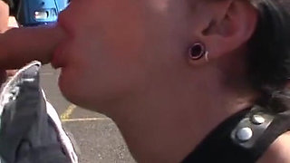 Teenage devotion - German pee squirt and deepthroat