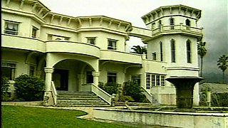 Blonde and brunette lesbians toying cunt