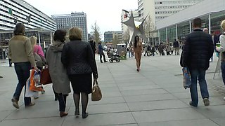 European Brunette Amateur Giving Head In Public