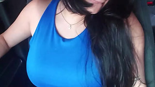 I convince Uber driver to handle the control of my vibrator and I masturbate in his car.