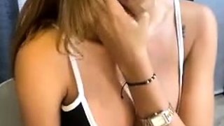 Webcam Asian camgirl testing brand new toy