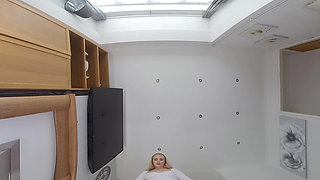 Ellie Shoule - Facesitting Cutie