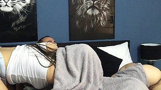 I fuck my two friends at the same time.