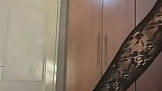 Ebony BBW Stripteasing & Twerking