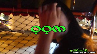 Big Pussy Lips Rub And Fuck On Tuktuk Patrol Official