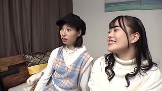 童顔美女は乳首をコリコリ愛撫されるとピクピクとキュートに悶え、おっぱいは敏感
