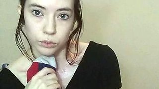 Brunette Solo Webcam Masturbation