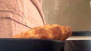 Eating Her Pussy for Breakfast, Yum!