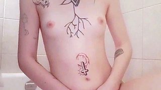 SMALL TIT BRUNETTE TATTOOED TEEN GIRLFRIEND CAUGHT IN SHOWER